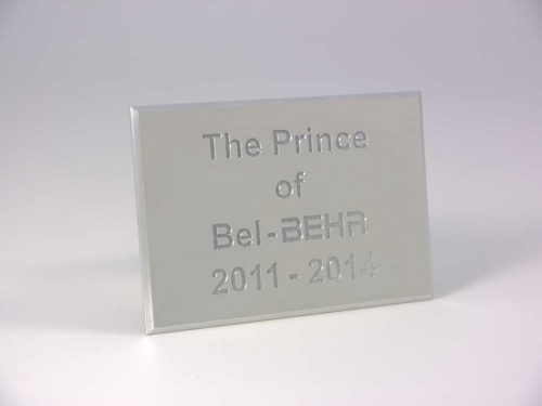 aluminiumschild-cnc-gravur