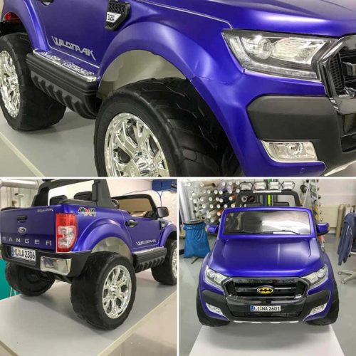 Ein Kinderauto, das mit einer Folie überzogen wurde, auch Car-Wrapping genannt.