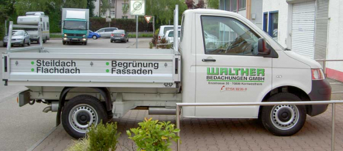 Fahrzeugbeschriftung auf Pritschenwagen - Fahrzeugfolierung bei SCHILDER BUHL in Kornwestheim (Stuttgart)