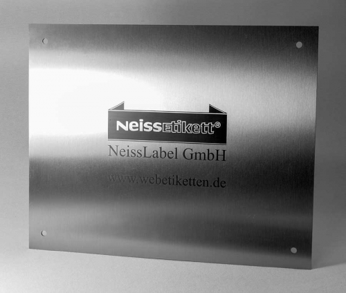 Firmenschild aus Edelstahl