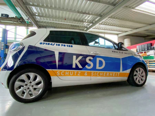 Fahrzeugfolierung bei SCHILDER BUHL in Kornwestheim (Stuttgart) - Folienschrift reflektierend