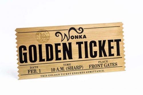 Goldenes Ticket aus Kunststoff, lasergeschnitten, mit UV-Druck und Klarlack