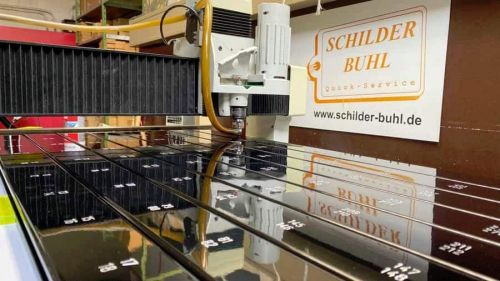 Gravur aluminium lackiert Überlänge