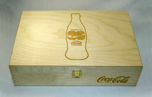lasergravur-holzbox-coca-cola