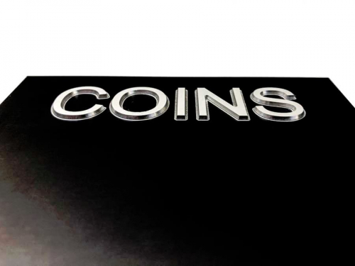 Pyramidenschrift metall